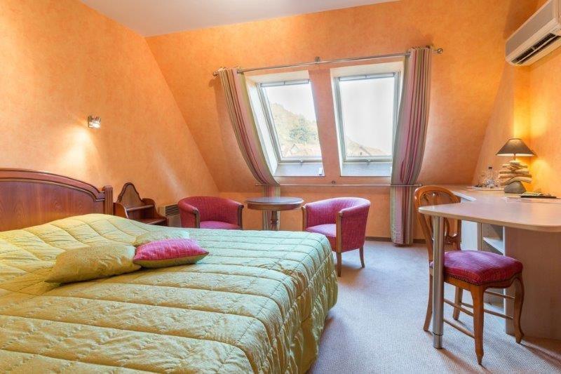 Auberge Du Cheval Blanc Depuis 1785 Westhalten Esterno foto
